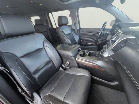 Used 2019 GMC Yukon XL SLT image 34