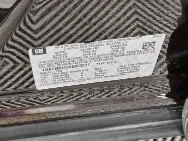Used 2022 Buick Envision Avenir w/ Technology Package II FWD image 34
