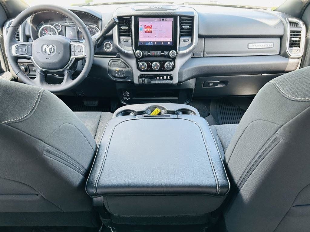 New 2025 RAM 2500 Big Horn AWD/4WD image 21