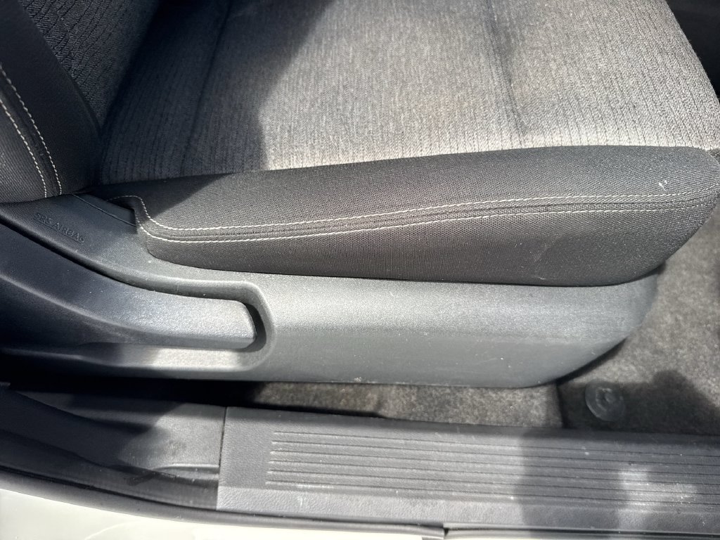 Used 2023 Nissan Rogue SV AWD/4WD image 45