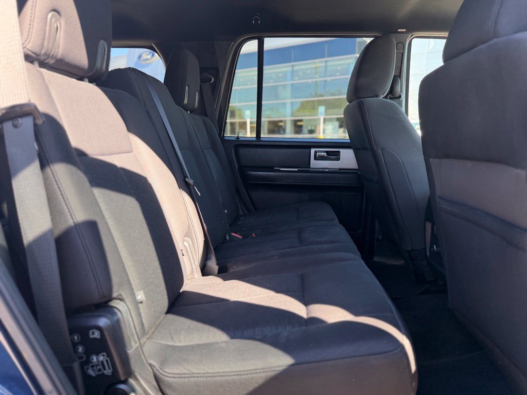 Used 2017 Ford Expedition XLT RWD image 18