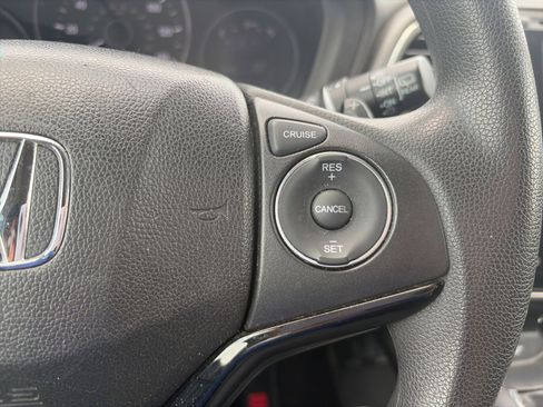 Used 2017 Honda HR-V EX image 15
