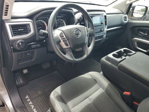 Used 2018 Nissan Titan SV RWD image 22
