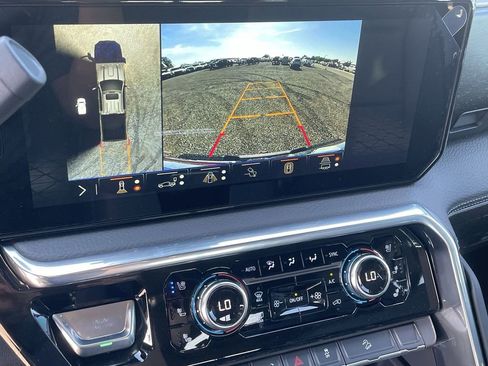 New 2026 GMC Sierra 2500 Denali w/ Technology Package AWD/4WD image 15