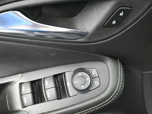 Used 2025 Buick Encore GX Preferred FWD image 23