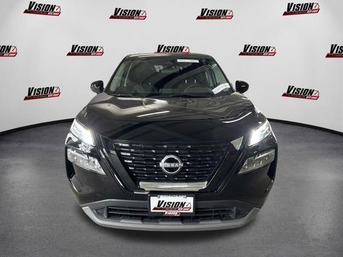 Used 2023 Nissan Rogue SV AWD/4WD image 2