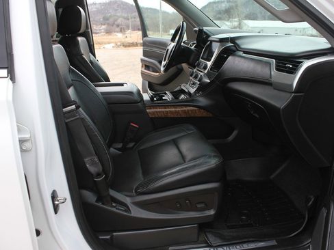 Used 2016 Chevrolet Suburban LTZ image 34