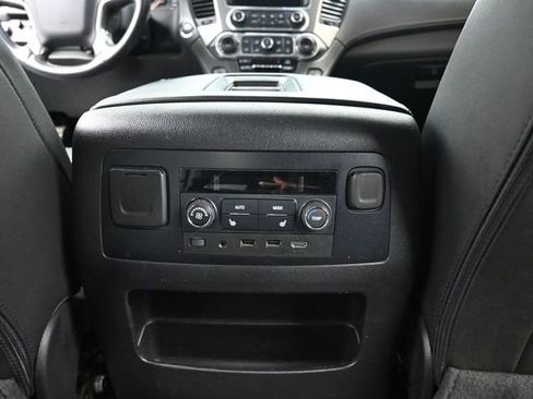 Used 2018 Chevrolet Tahoe Premier AWD/4WD image 25