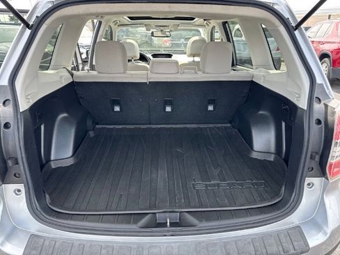 Used 2016 Subaru Forester 2.5i Premium AWD/4WD image 11