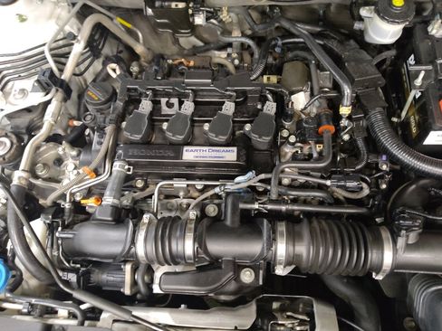 Used 2019 Honda Accord LX image 30