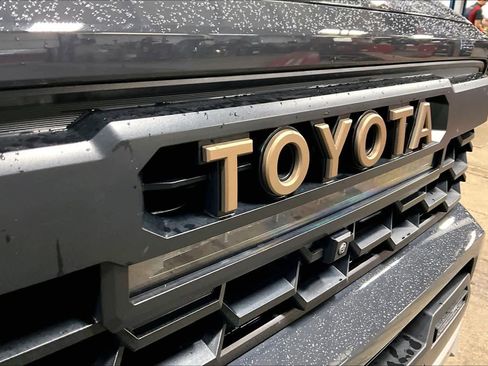 Used 2024 Toyota Tacoma Trailhunter Hybrid Double Cab image 27