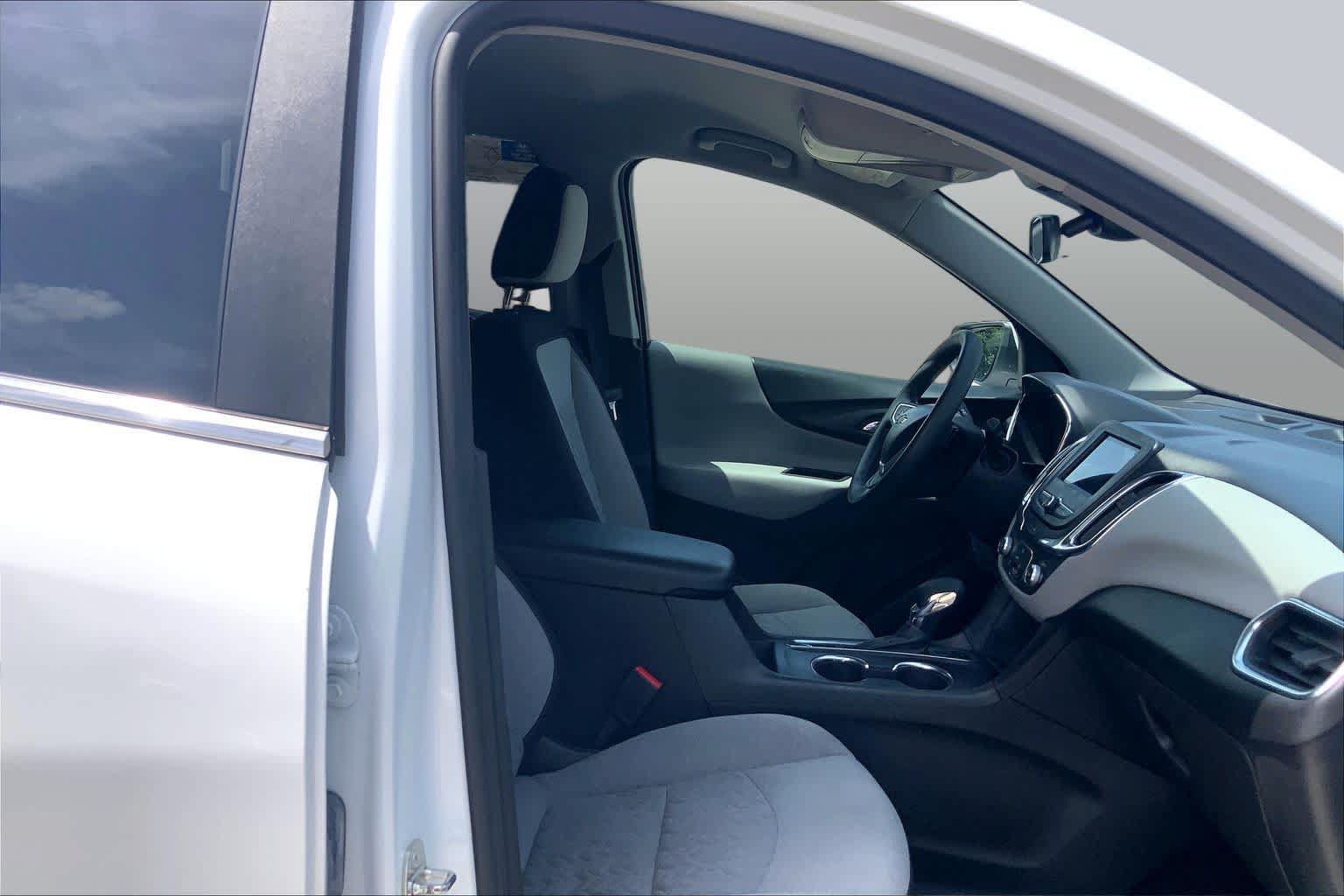Used 2023 Chevrolet Equinox LT AWD/4WD image 16