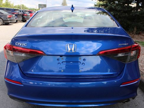 Used 2023 Honda Civic Sport image 7