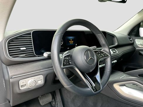 Certified 2025 Mercedes-Benz GLE 580 4MATIC image 9