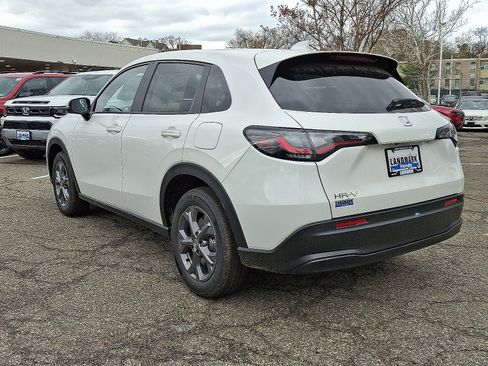 New 2026 Honda HR-V LX image 4