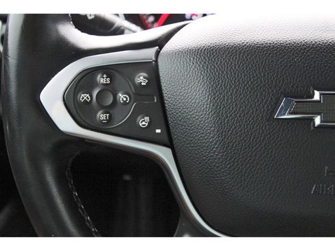 Used 2023 Chevrolet Traverse Premier w/ Redline Edition FWD image 17