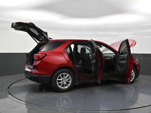 Used 2024 Chevrolet Equinox LT FWD image 27