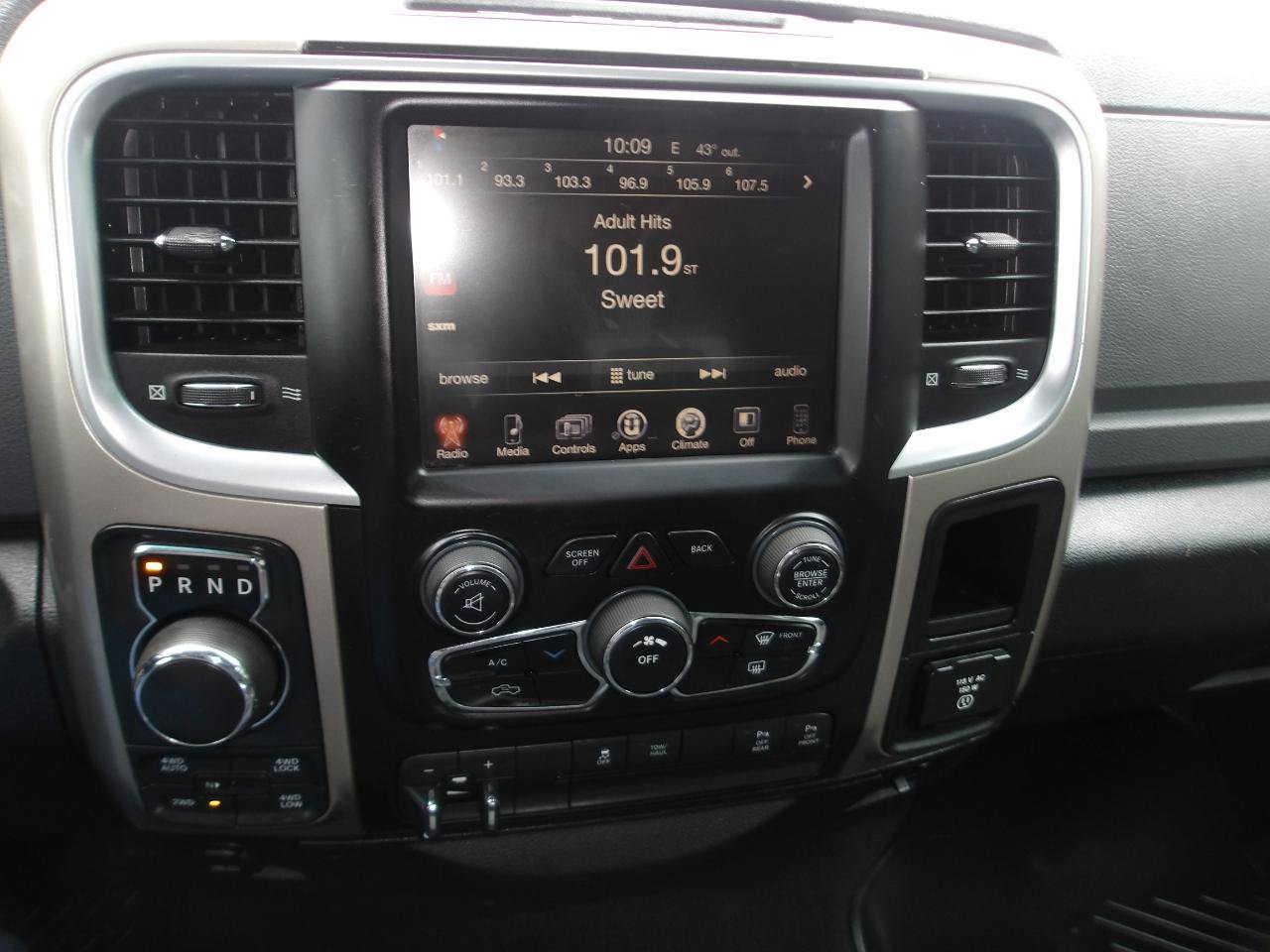 Used 2015 RAM 1500 Big Horn AWD/4WD image 18