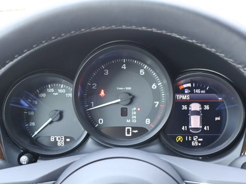 Certified 2026 Porsche Macan AWD/4WD image 16