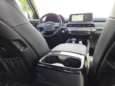 Used 2022 Kia Telluride EX w/ EX Premium Package FWD image 25