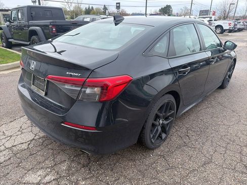 Used 2023 Honda Civic Sport image 5