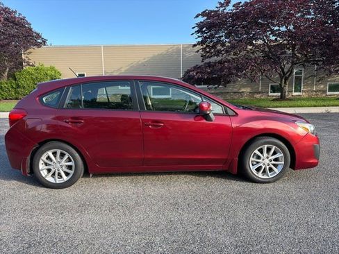 Used 2013 Subaru Impreza 2.0i Premium w/ All-Weather Pkg AWD/4WD image 3