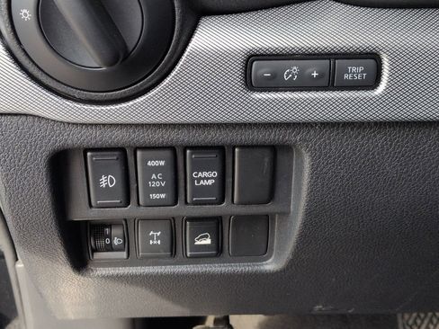 Used 2019 Nissan Titan PRO-4X w/ Pro-4x Utility Package AWD/4WD image 17