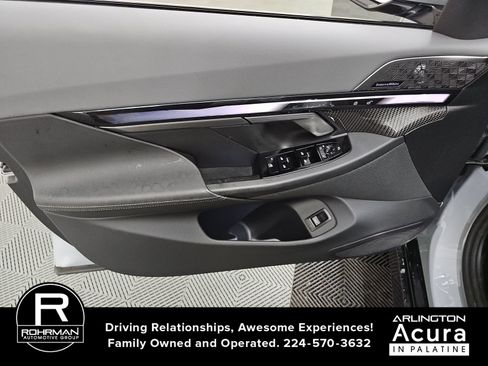 Used 2026 BMW 550e xDrive AWD/4WD image 11