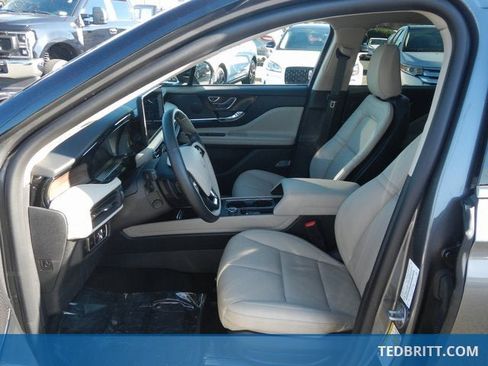 Certified 2025 Lincoln Corsair Reserve image 21