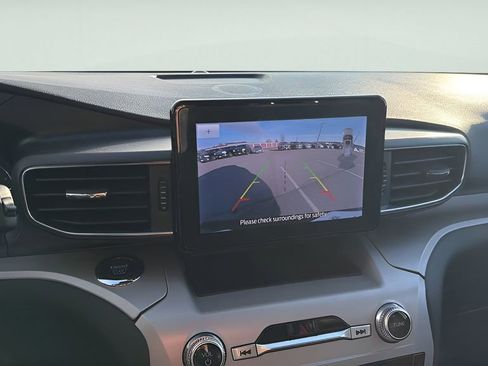 Used 2023 Ford Explorer XLT w/ Equipment Group 202A image 30