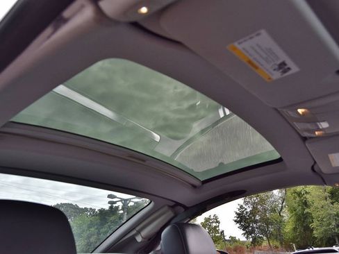 Used 2013 Mercedes-Benz SL 550 image 39