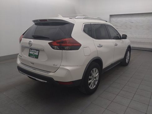 Used 2018 Nissan Rogue SV FWD image 9