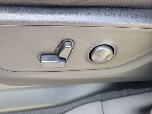 New 2026 RAM 1500 Big Horn AWD/4WD image 13