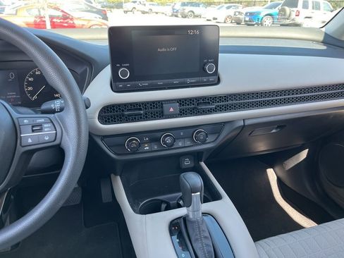 Certified 2023 Honda HR-V LX image 17