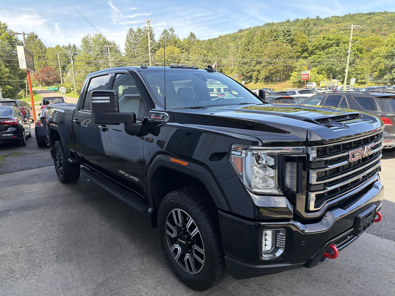 Used 2023 GMC Sierra 2500 AT4 w/ AT4 Premium Plus Package AWD/4WD image 3