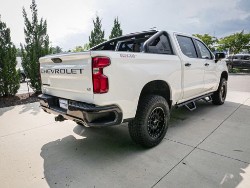 Used 2020 Chevrolet Silverado 1500 LT Trail Boss image 10