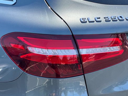 Used 2019 Mercedes-Benz GLC 350e 4MATIC image 12