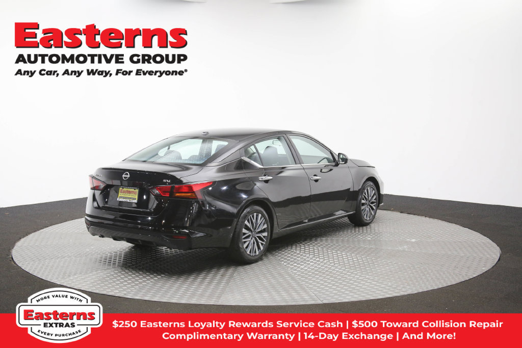 Used 2024 Nissan Altima 2.5 SV FWD image 37