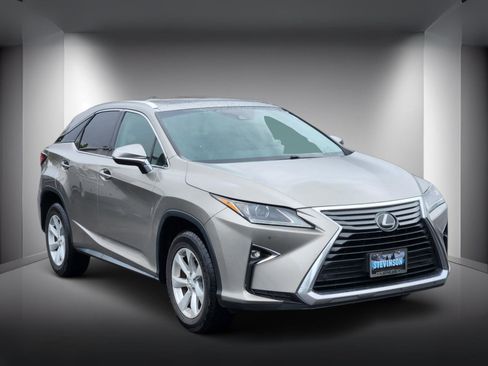 Used 2017 Lexus RX 350 AWD image 4