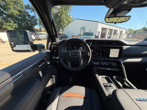 New 2026 GMC Sierra 2500 AT4 w/ AT4 Premium Plus Package AWD/4WD image 2