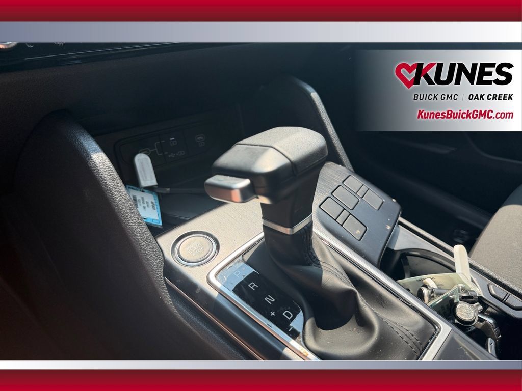 Used 2026 Kia Sportage LX FWD image 28