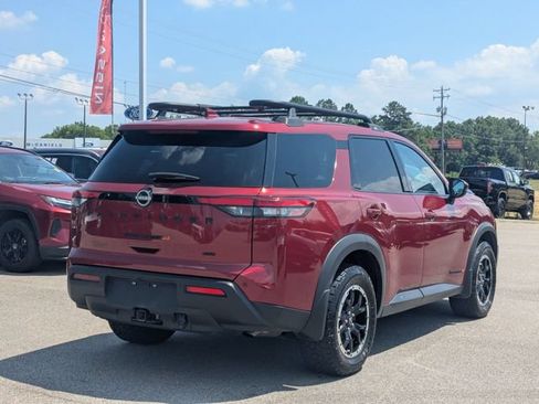 Used 2024 Nissan Pathfinder Rock Creek AWD/4WD image 3