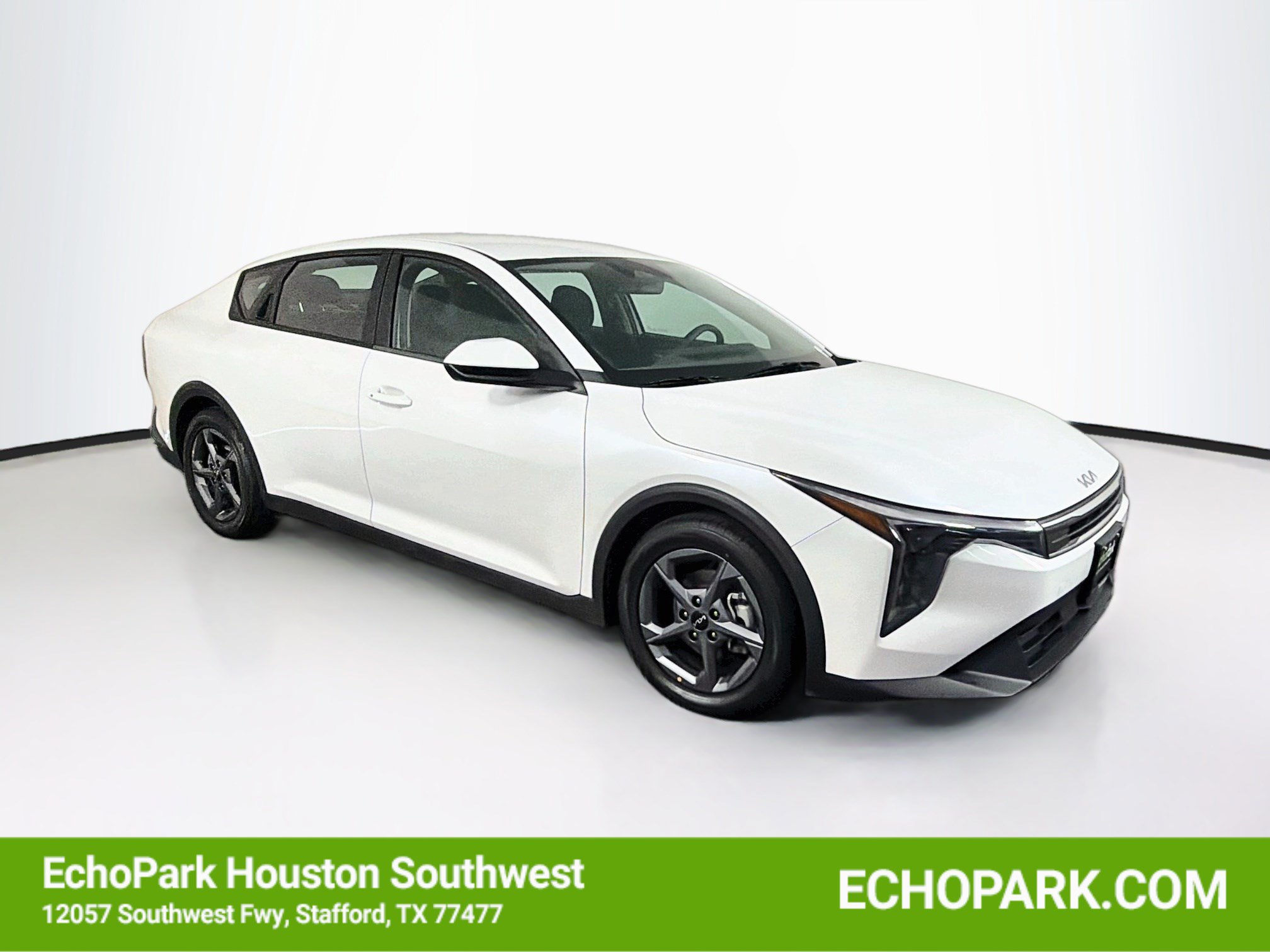 Used 2025 Kia K4 FWD image 1