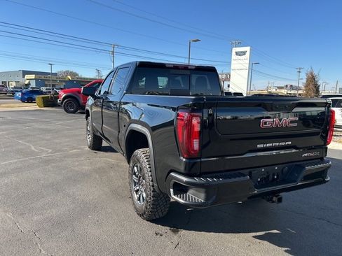 Used 2025 GMC Sierra 1500 AT4X image 8