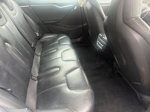 Used 2014 Tesla Model S 85 RWD image 12