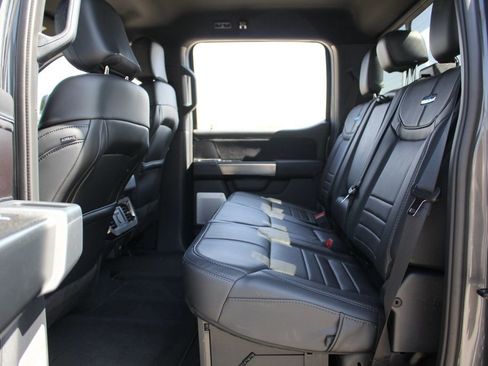 Used 2026 Ford F450 Platinum w/ FX4 Off-Road Package AWD/4WD image 27