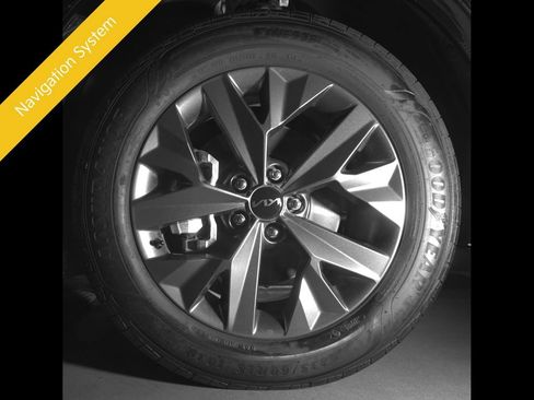 Certified 2025 Kia Sportage SX Prestige AWD/4WD image 12