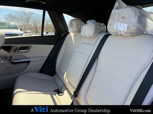 New 2026 Mercedes-Benz GLC 300 4MATIC image 15