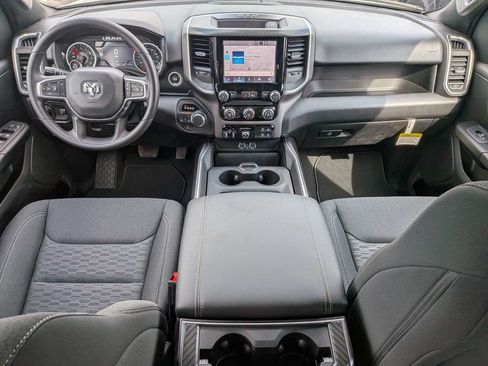 New 2026 RAM 1500 Express AWD/4WD image 15