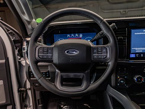 Used 2026 Ford F250 Lariat AWD/4WD image 5